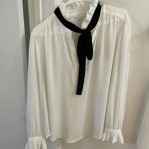 White blouse in very good condition
